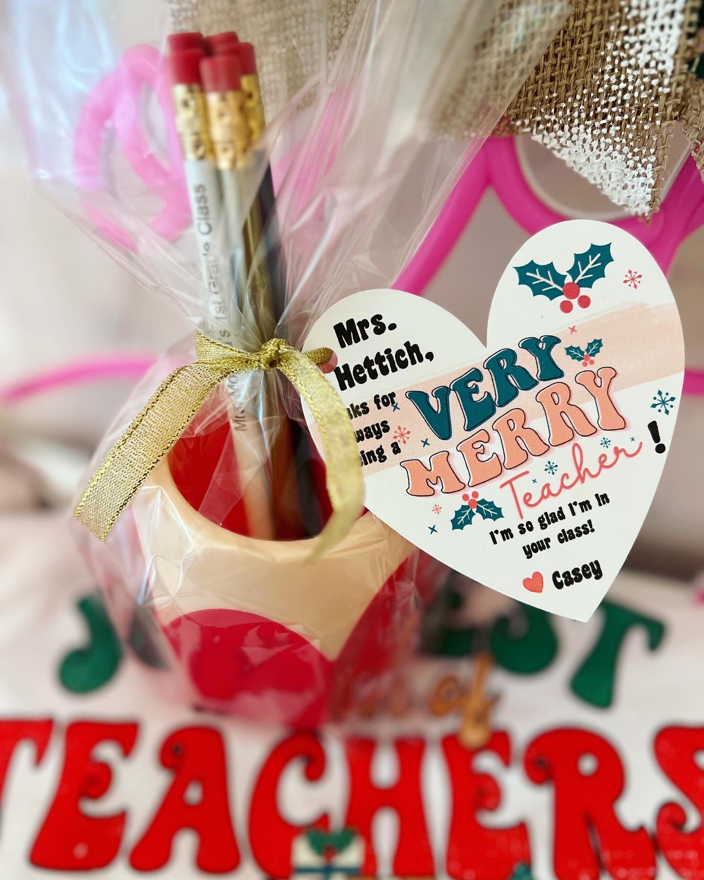 Very Merry Teacher Christmas gift! Engraved Pencils,Pencil cup! Teachers Name personalized! Gift wrap w/heart card, pencil cup holder!