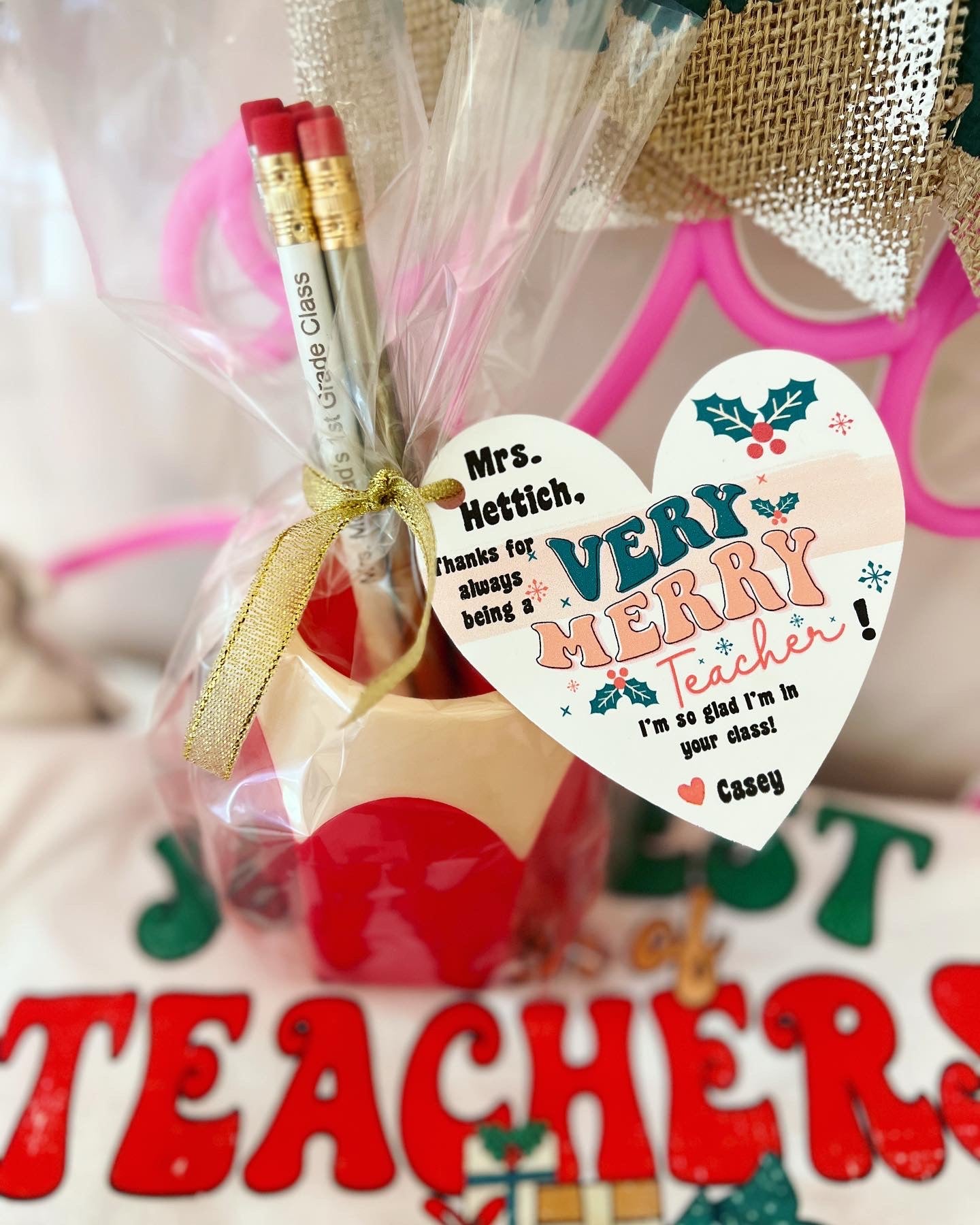 Very Merry Teacher Christmas gift! Engraved Pencils,Pencil cup! Teachers Name personalized! Gift wrap w/heart card, pencil cup holder!