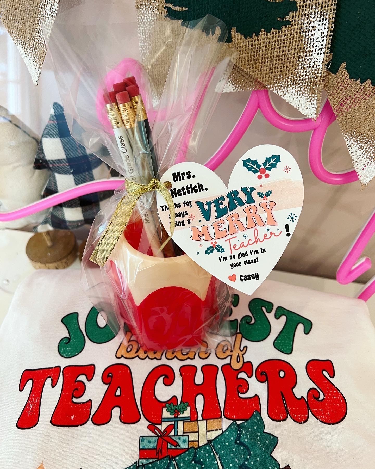 Very Merry Teacher Christmas gift! Engraved Pencils,Pencil cup! Teachers Name personalized! Gift wrap w/heart card, pencil cup holder!