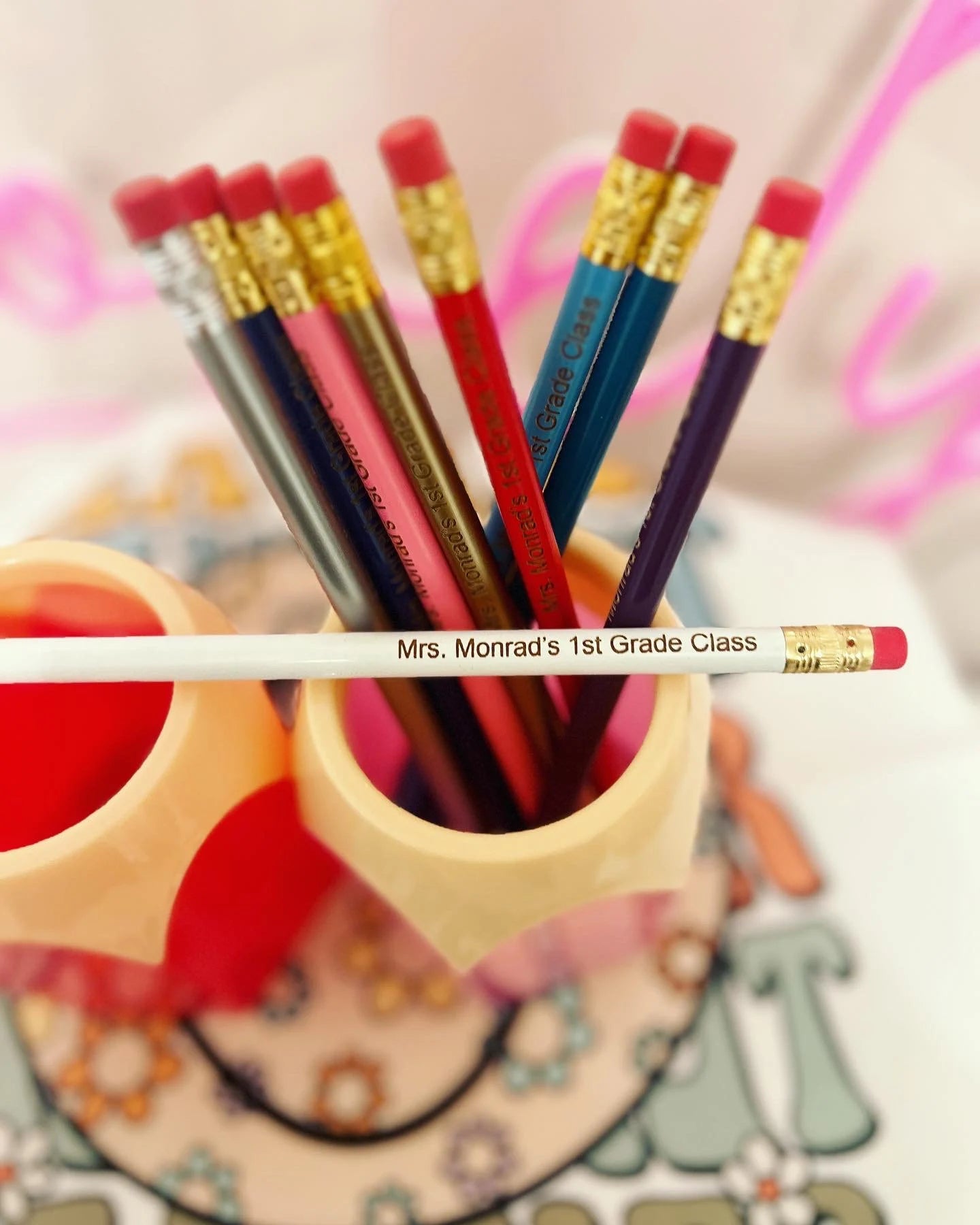 Very Merry Teacher Christmas gift! Engraved Pencils,Pencil cup! Teachers Name personalized! Gift wrap w/heart card, pencil cup holder!