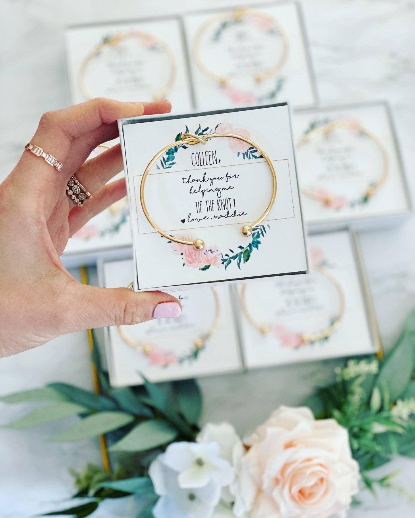 I'm Such a Lucky Bride! Knot Bangle & Floral Wreath Card