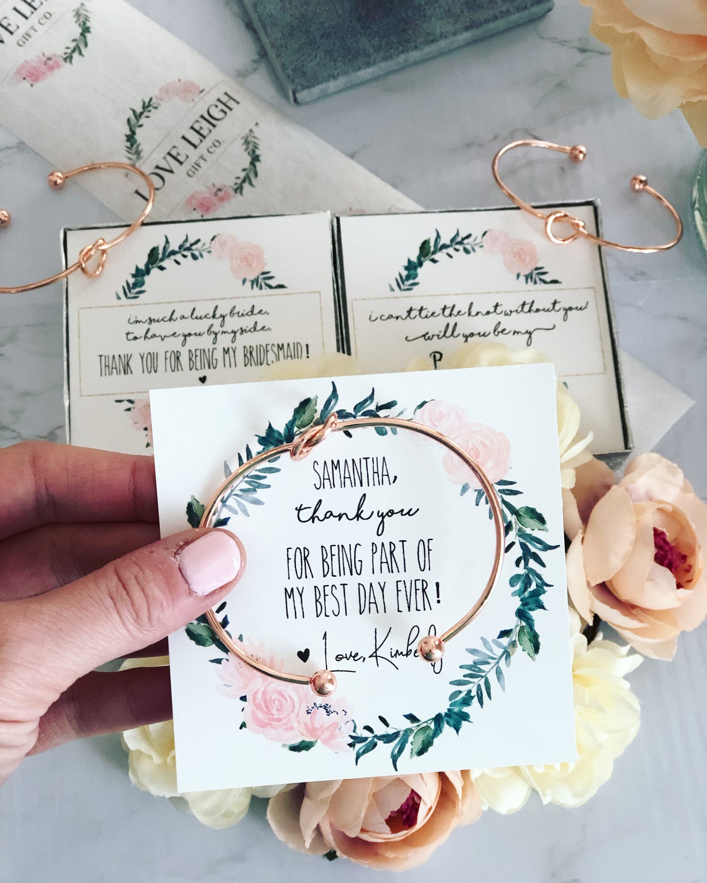 I'm Such a Lucky Bride! Knot Bangle & Floral Wreath Card