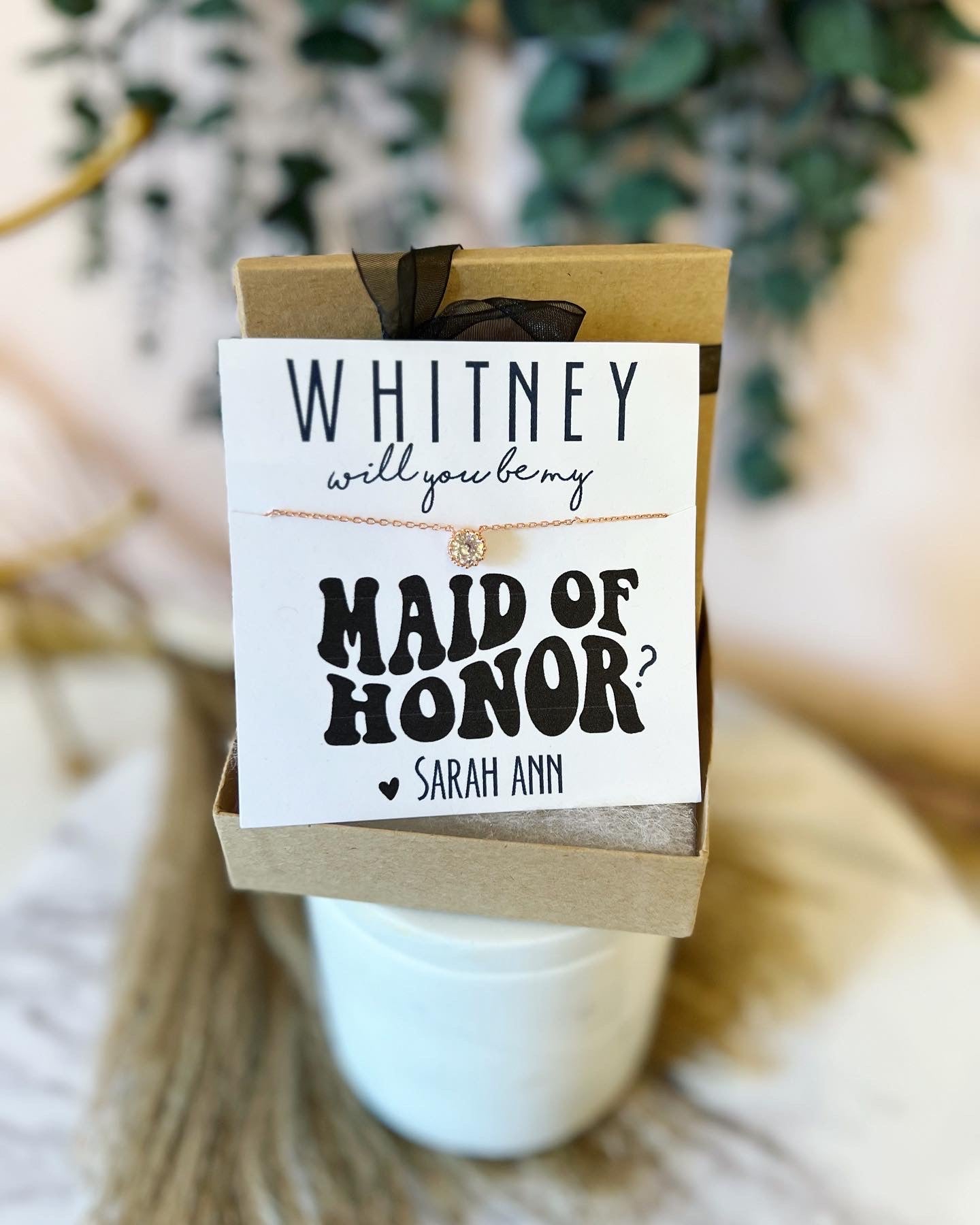 Retro Bridesmaid Straw Gift Bag! Necklace, Sunglasses & Hair Tie