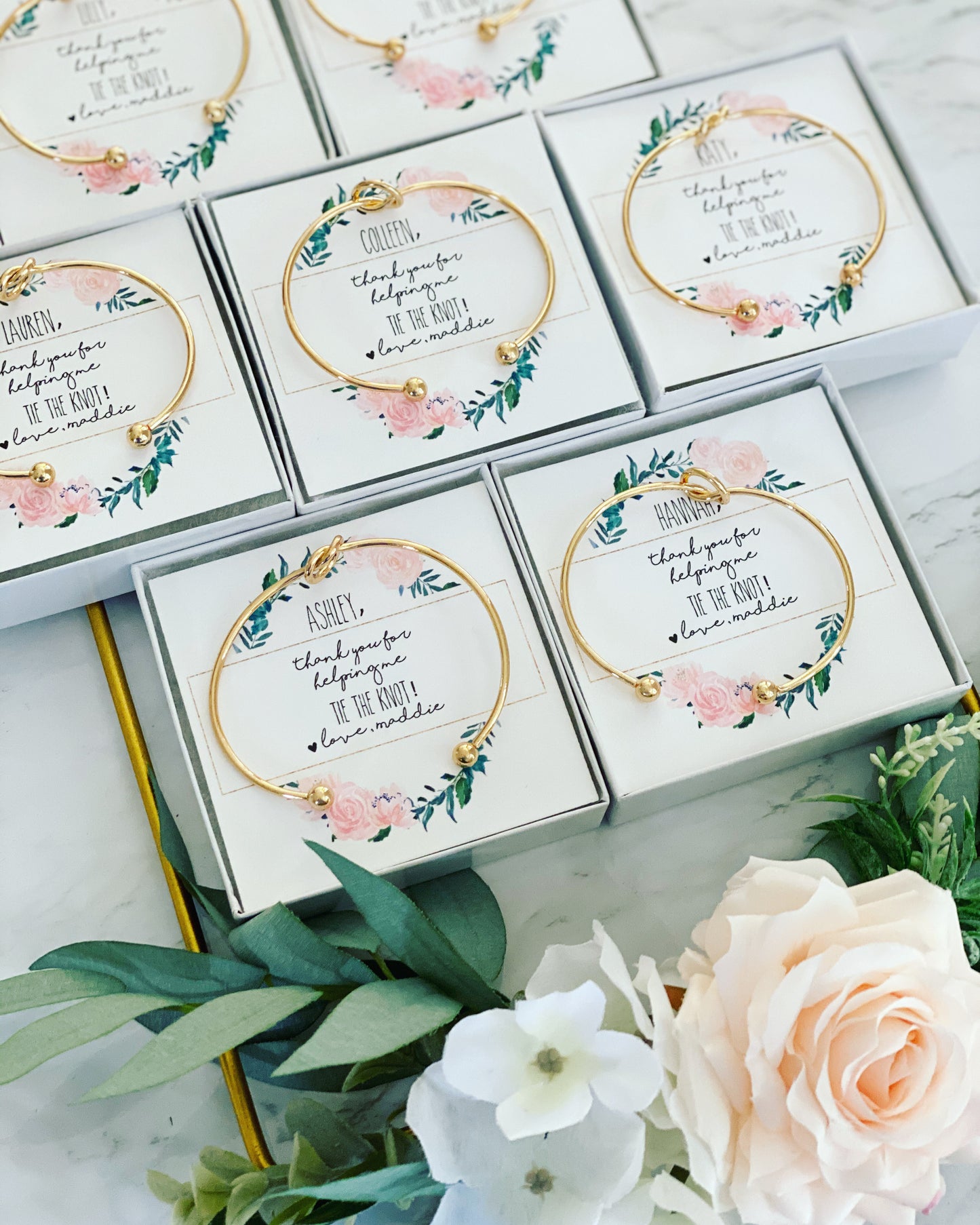 I'm Such a Lucky Bride! Knot Bangle & Floral Wreath Card