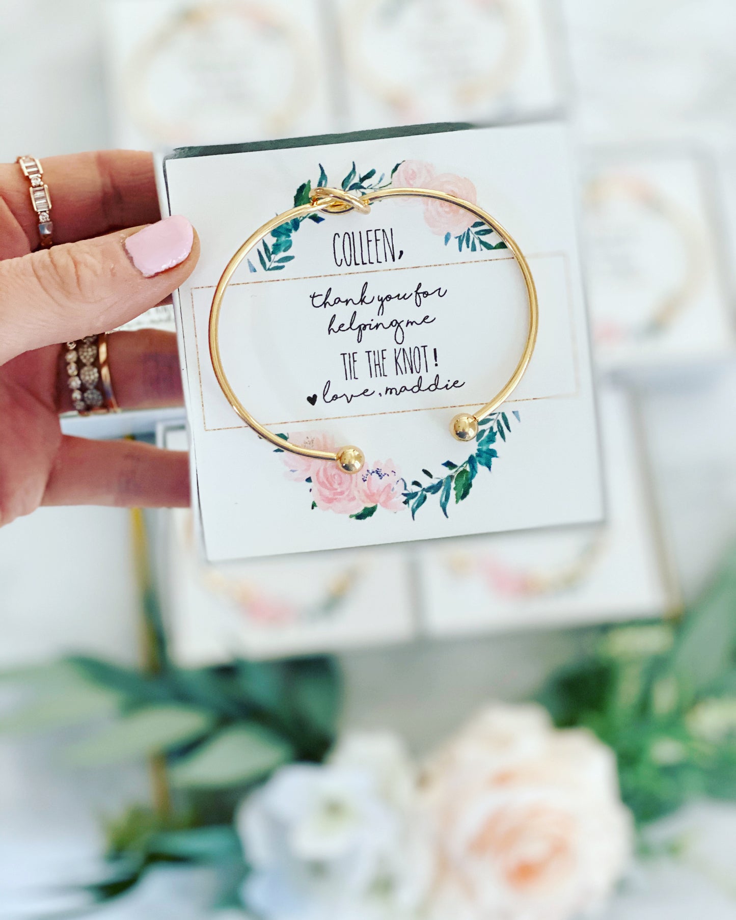 I'm Such a Lucky Bride! Knot Bangle & Floral Wreath Card