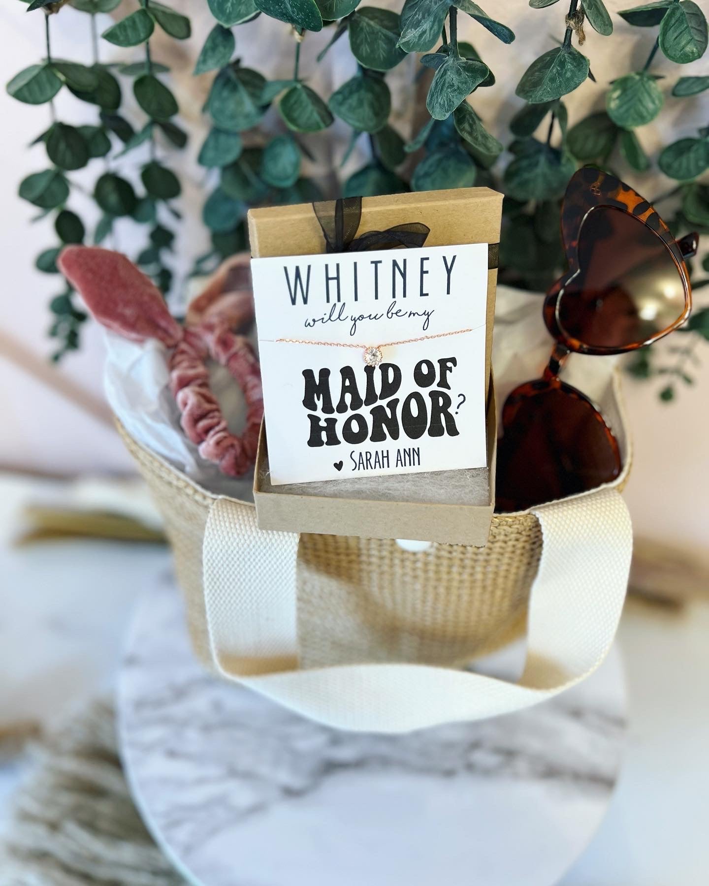 Retro Bridesmaid Straw Gift Bag! Necklace, Sunglasses & Hair Tie