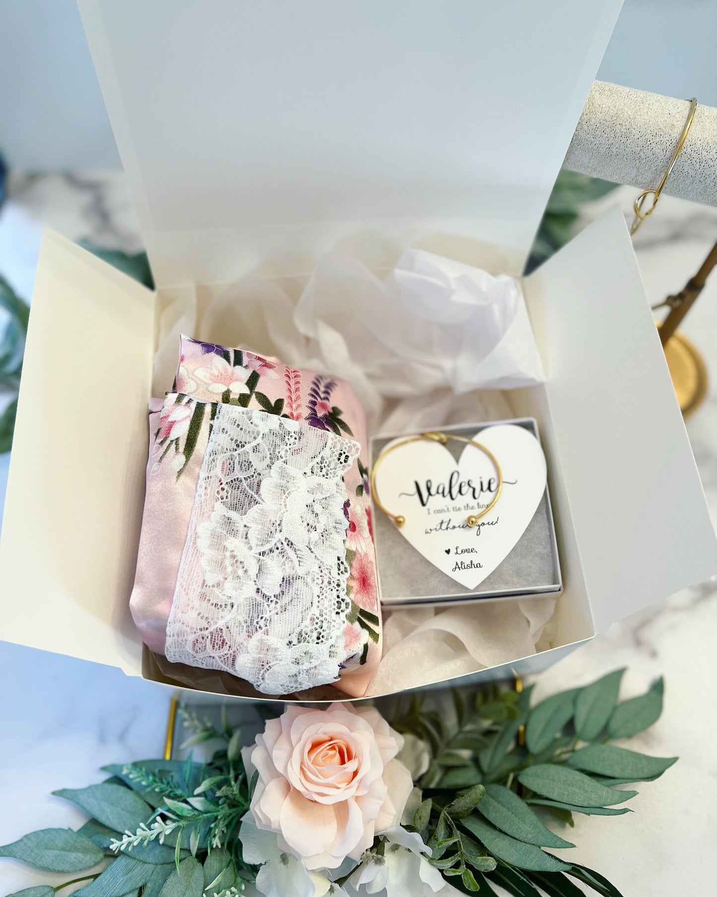 Large Bridesmaid Box with Robe & Knot Bangle