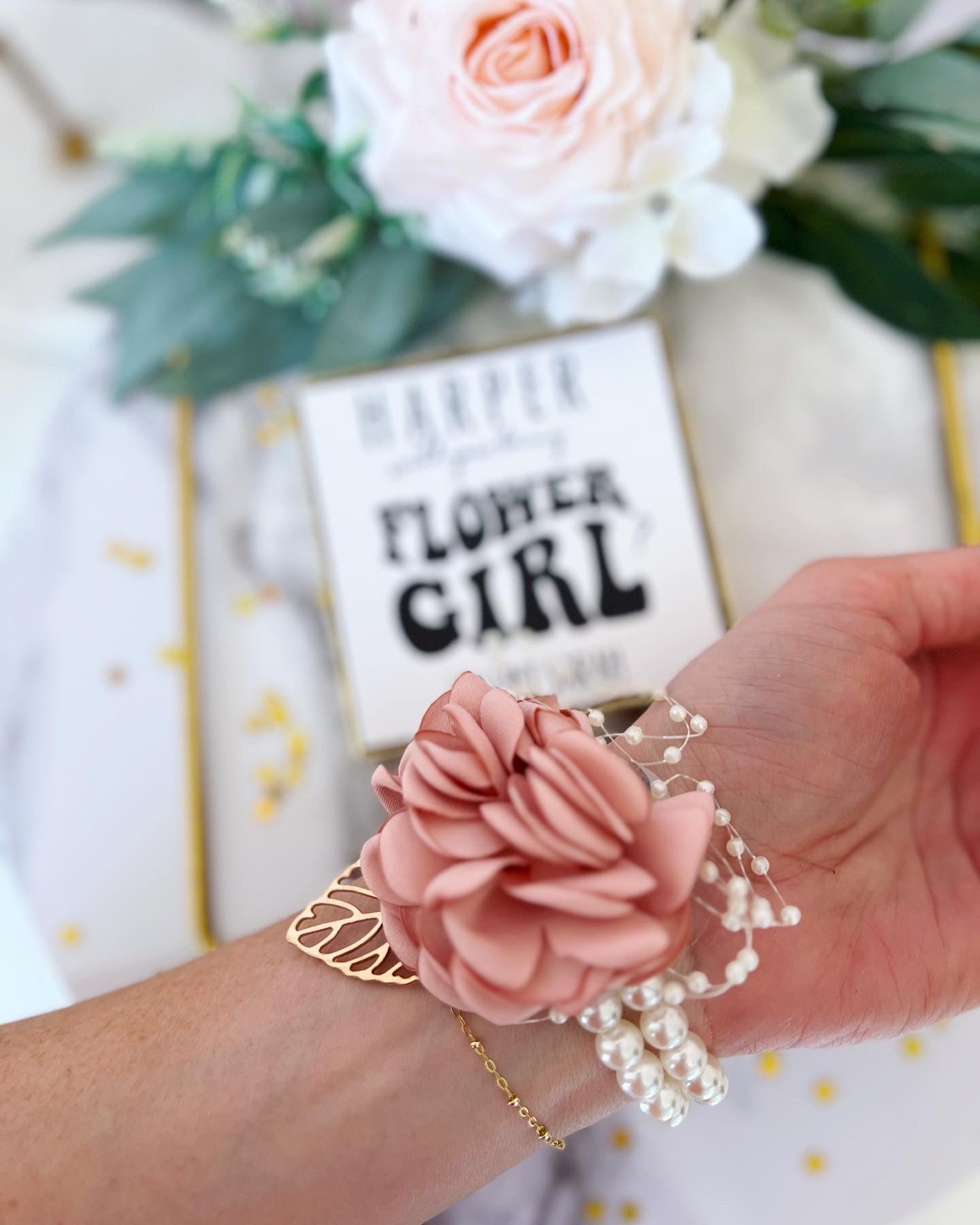Retro Flower Girl Pearl Beaded Flower Corsage Bracelet