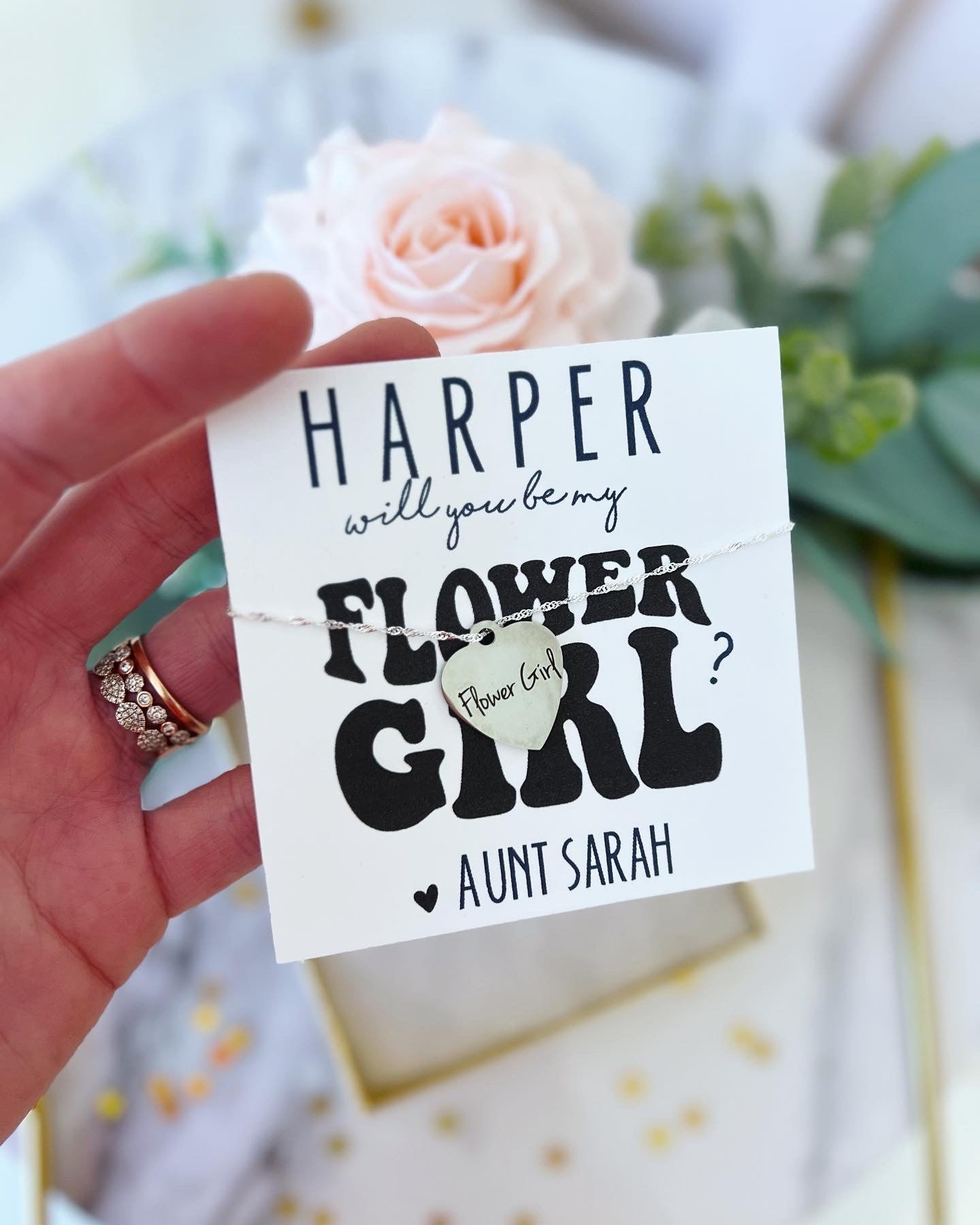 Retro Engraved Heart Flower Girl Necklace