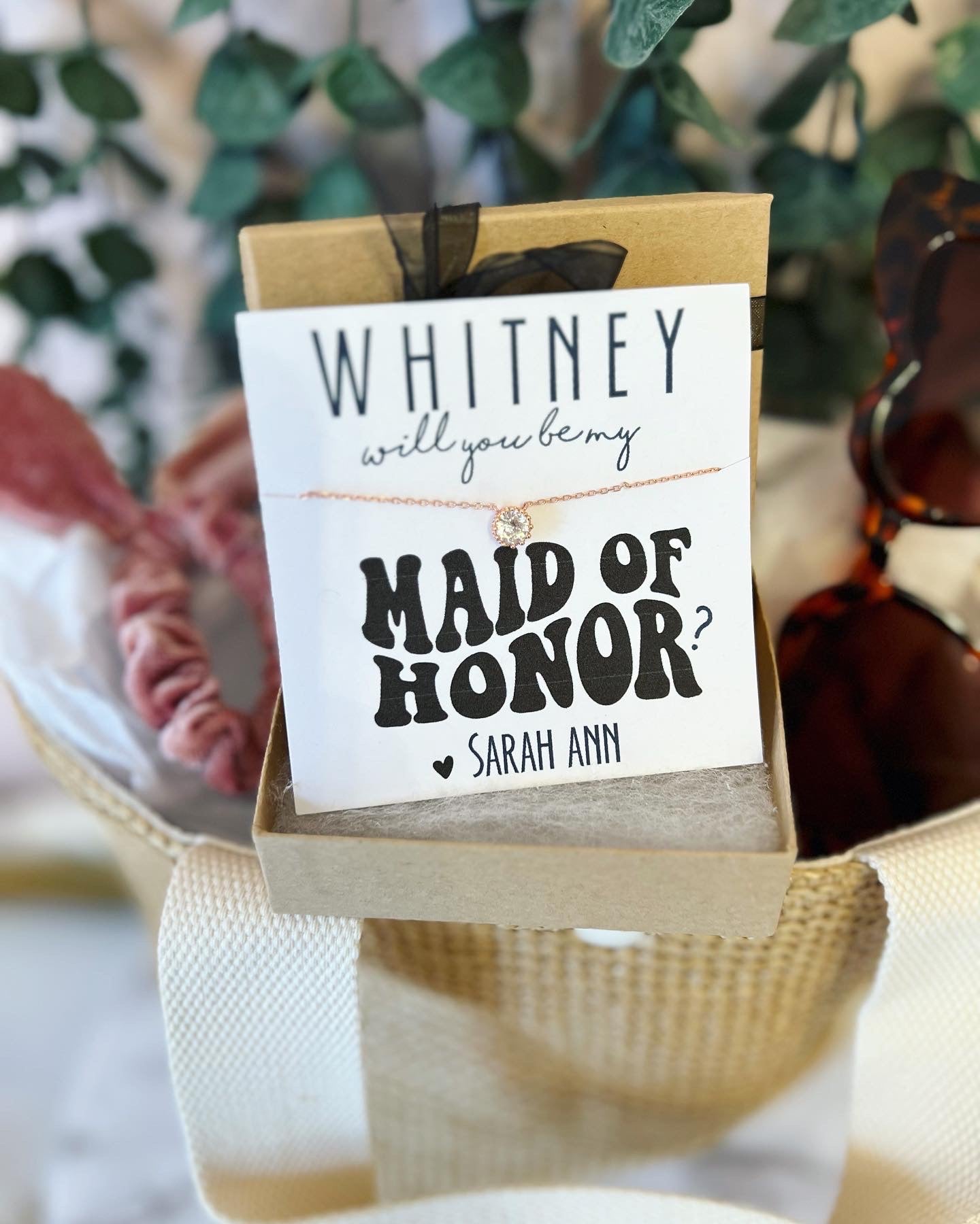 Retro Bridesmaid Straw Gift Bag! Necklace, Sunglasses & Hair Tie