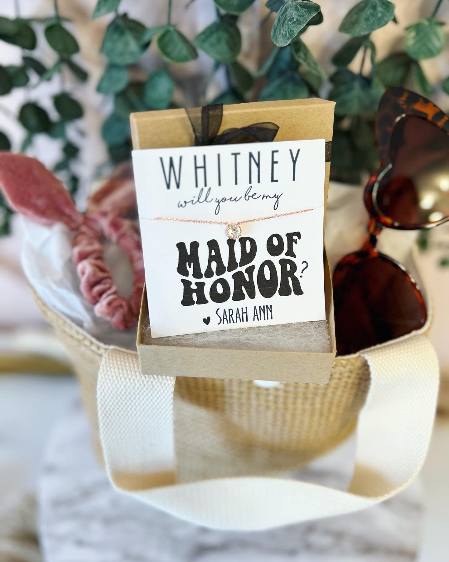 Retro Bridesmaid Straw Gift Bag! Necklace, Sunglasses & Hair Tie