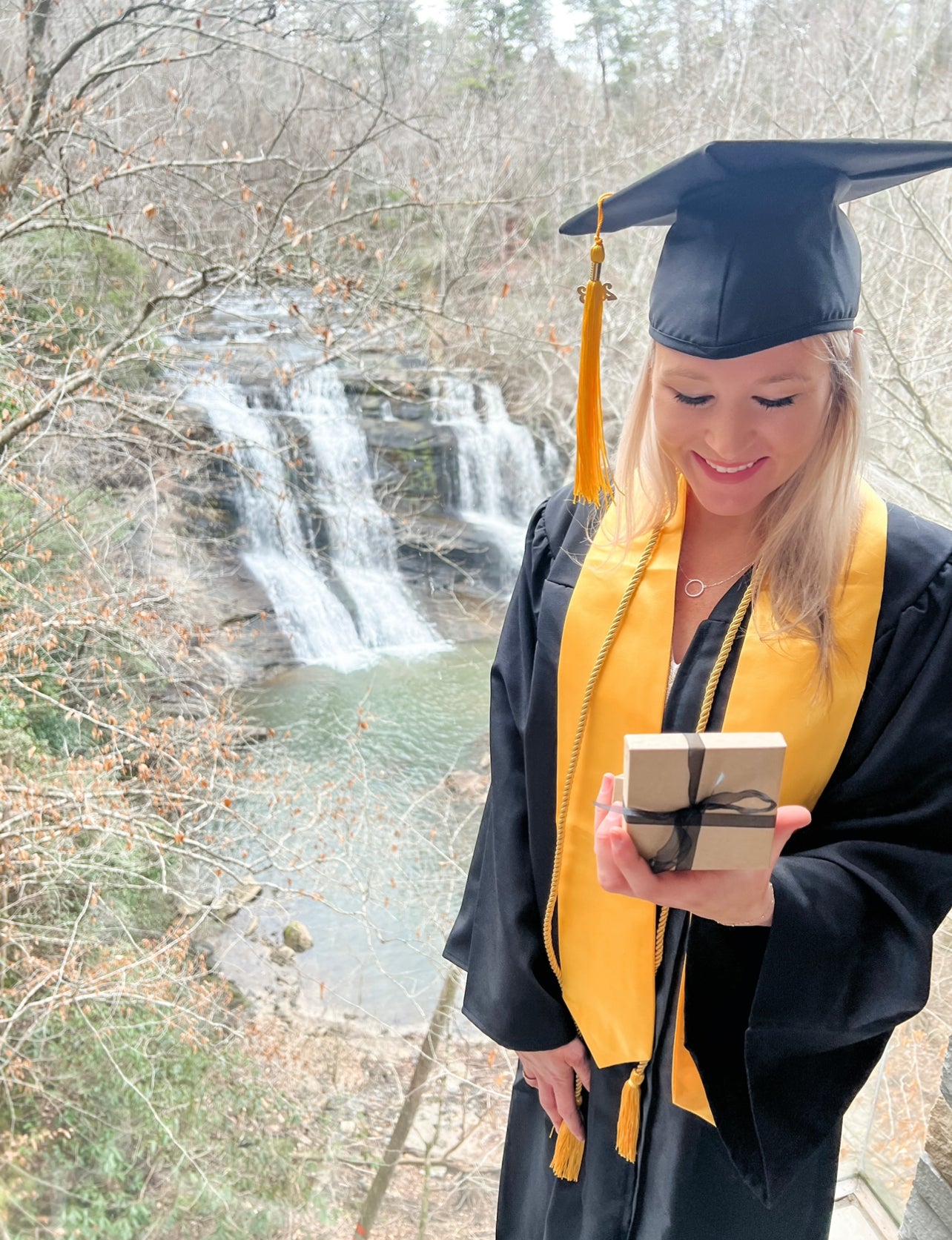 To My Best Friend Graduation Gift! Circle Pendant Necklace