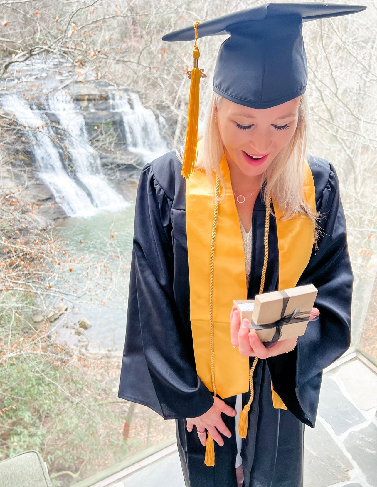 To My Best Friend Graduation Gift! Circle Pendant Necklace