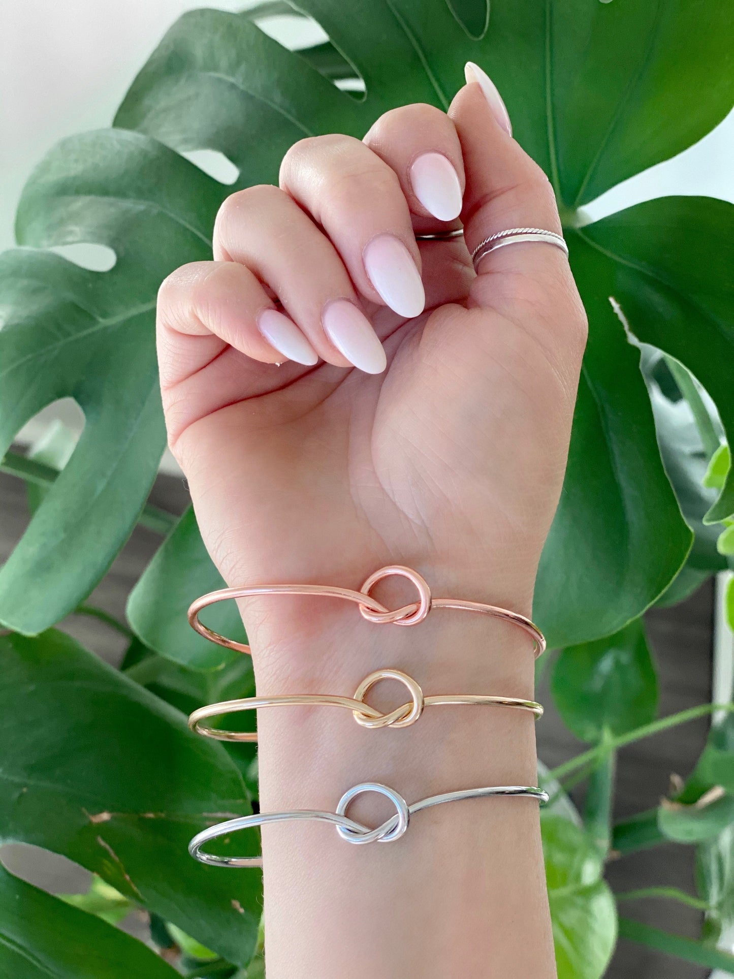 Holiday Christmas Teacher Gift! TOP SELLER back in stock! 🎄Non-Tarnish Knot Bangle!