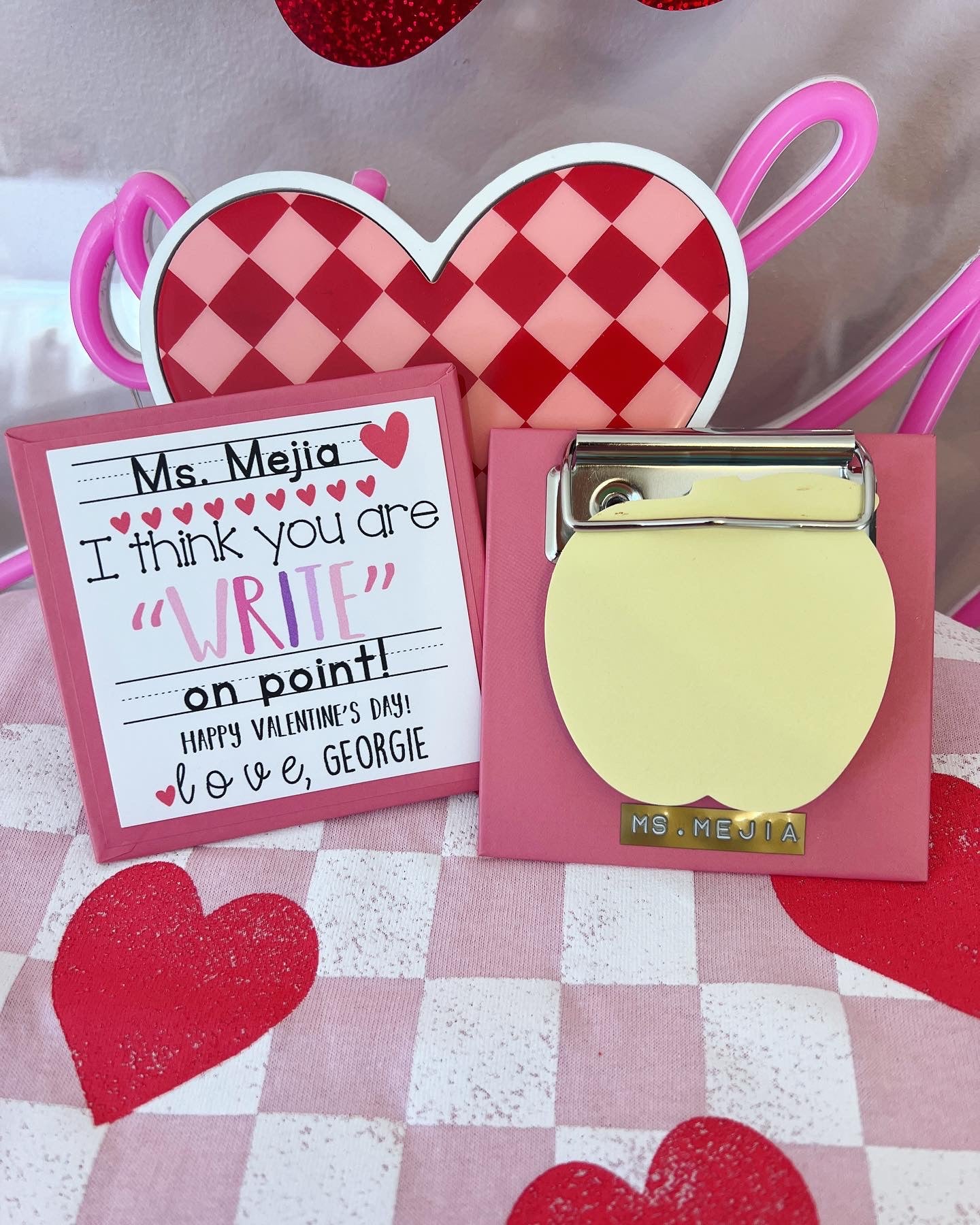 Valentine's Day Teacher Notepad and Mini clipboard gift! Apple sticky notepad, mini clipboard, personalized card+gift wrap