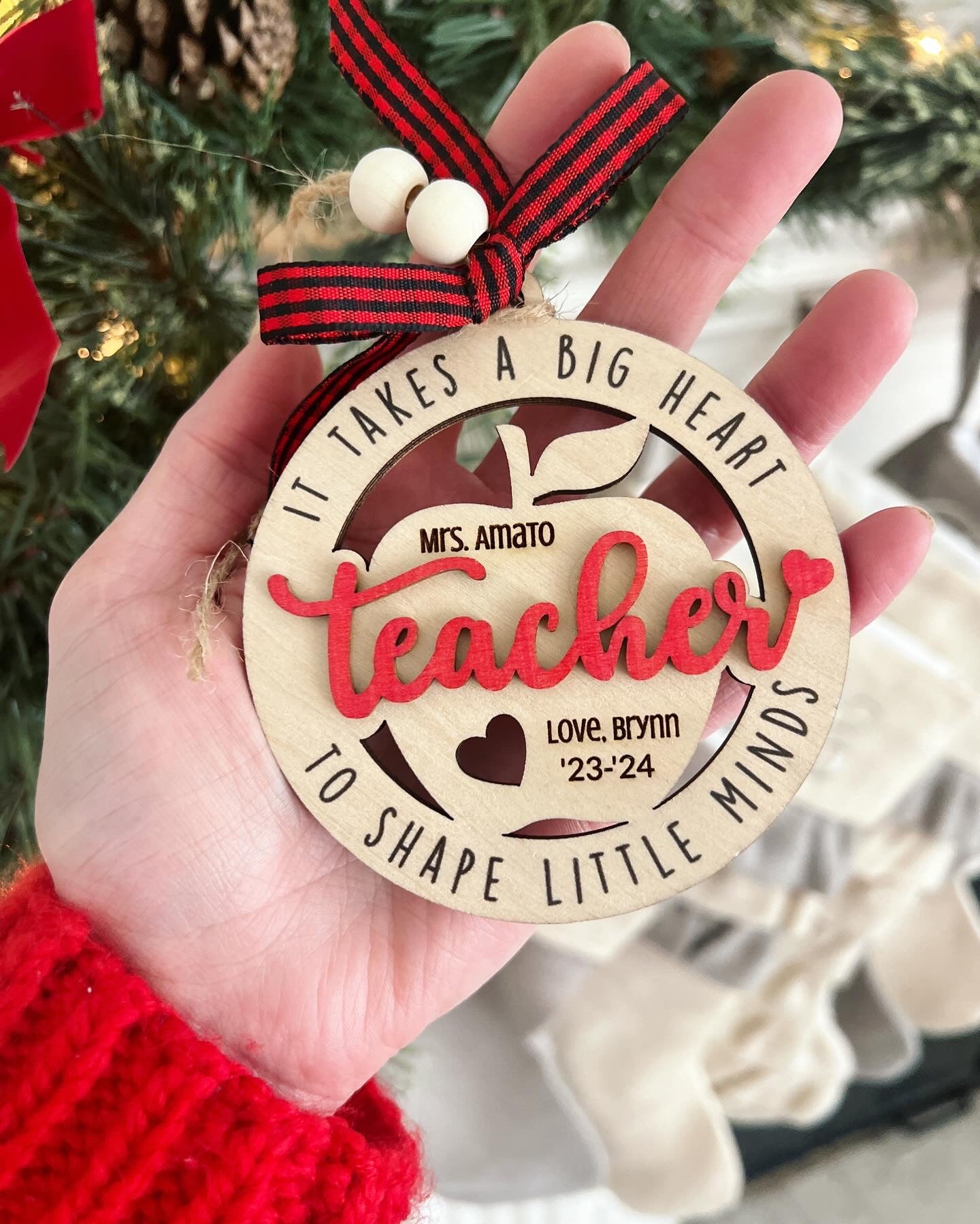 Teacher Ornament, 2024-2025 year, It takes a big heart to shape little minds, personalized with teacher name, from name & date