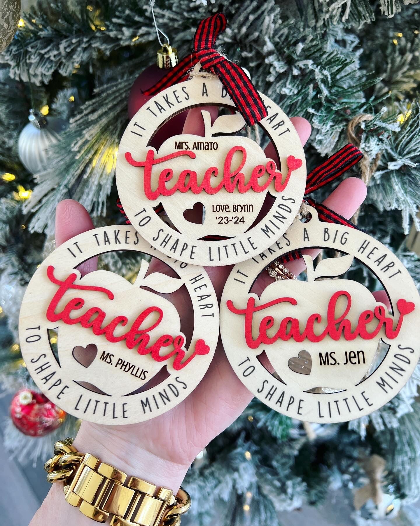 Teacher Ornament, 2024-2025 year, It takes a big heart to shape little minds, personalized with teacher name, from name & date